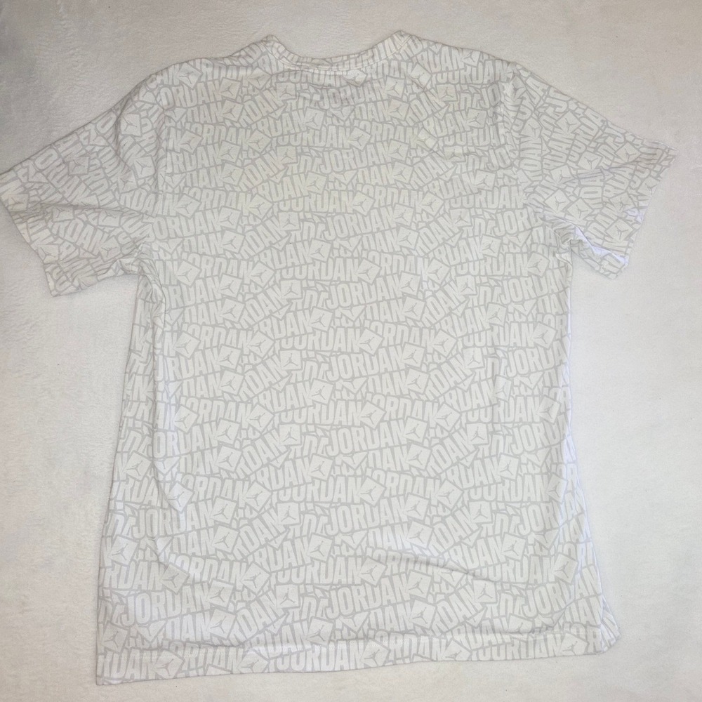 Jordan Mens All Over Print Jumpman Logo T-Shirt White Red Large AJ1105-100 - Picture 3 of 7